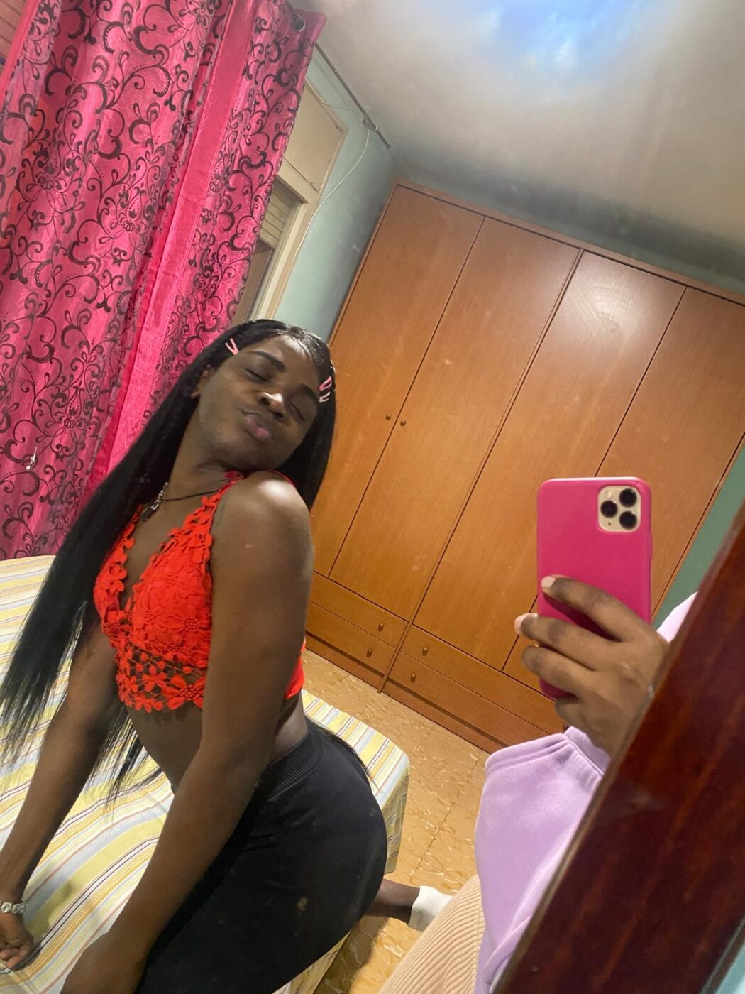 C1595AD1-EEA3-4A4B-95D1-68467AD1CD54