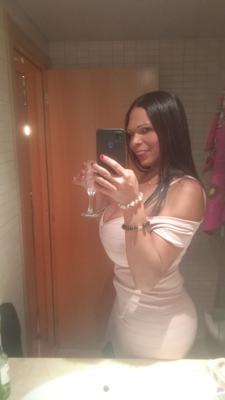 63e08055-a3b2-4038-afb1-30e9121386a5