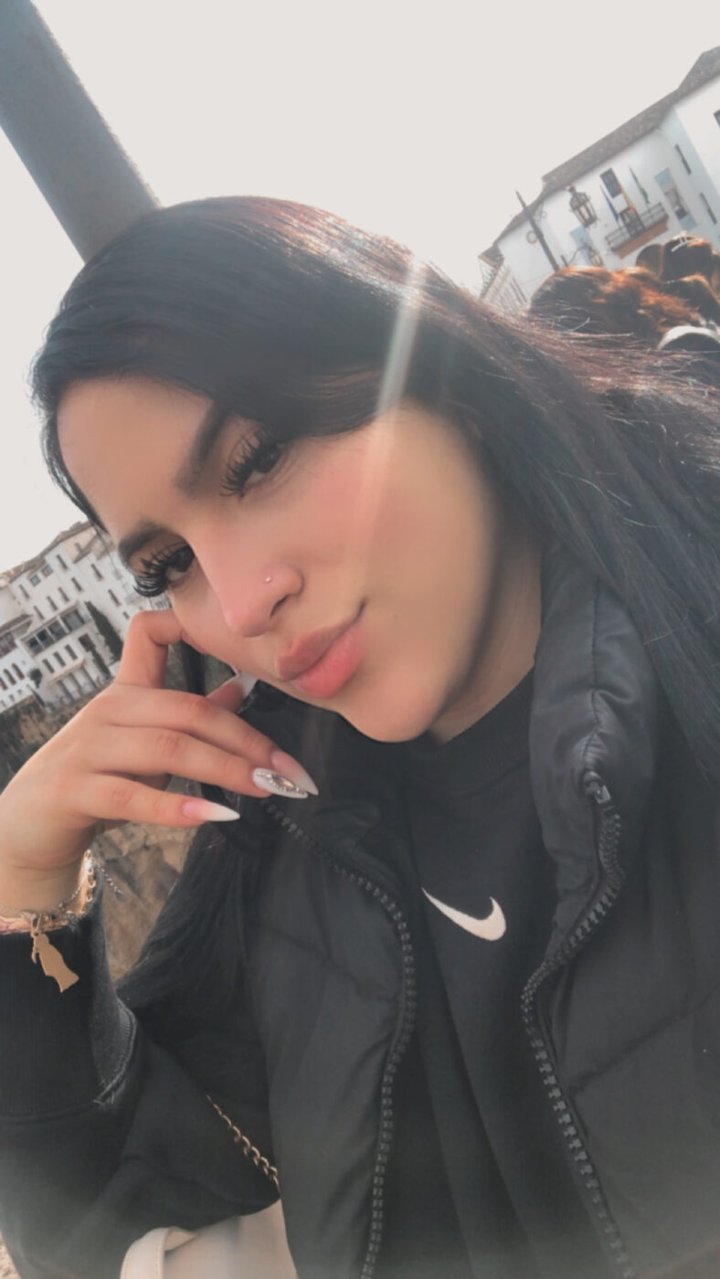 9AF4EDFF-981E-4EE5-8E1D-B1EED5A426DD